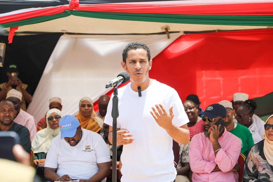 https://mvita.ngcdf.go.ke/wp-content/uploads/2025/05/Guest-addressing-crowd.jpg