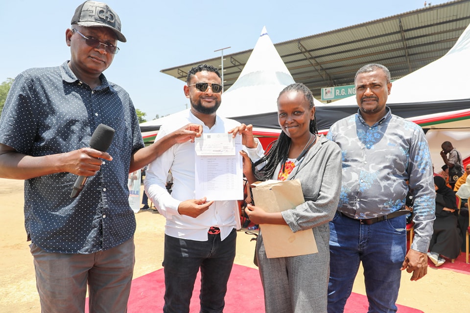 https://mvita.ngcdf.go.ke/wp-content/uploads/2025/05/check-handing-over.jpg